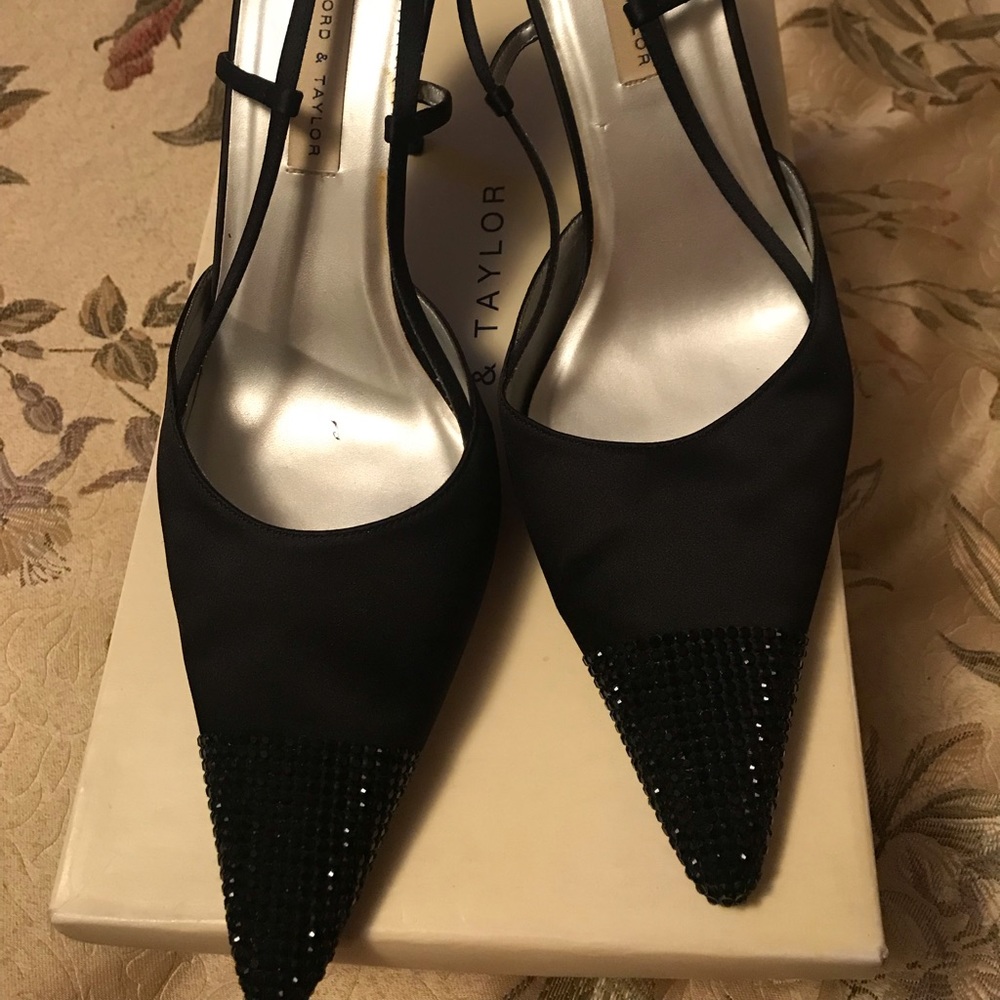 Black satin dress shoes